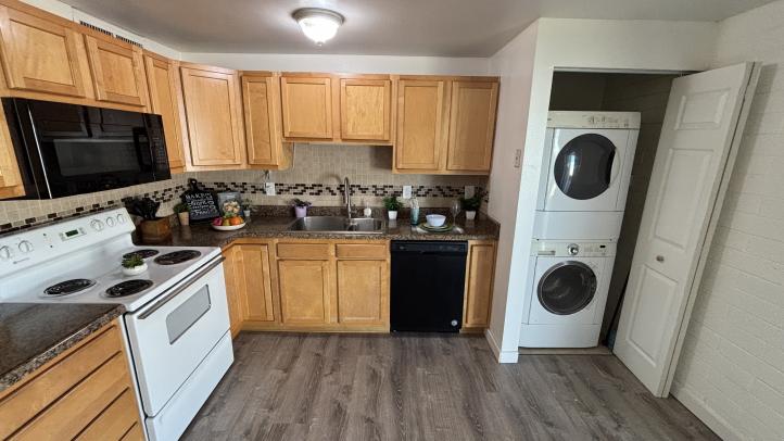 3510 E Ludlow Dr IMG_4303_10142026