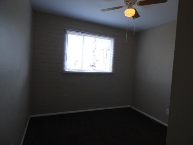 3143 W San Miguel AVE P1020216_01222016 3143 W San Miguel AVE P1020216_01222016