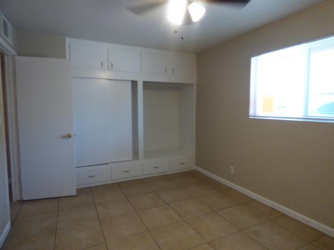 3617 E Earll Dr P1170135_04262023