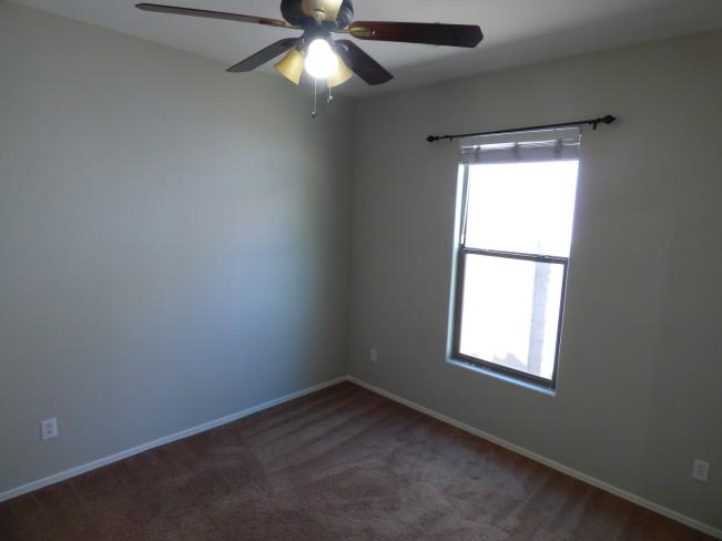4319 W Burgess LN P1180109_11102023