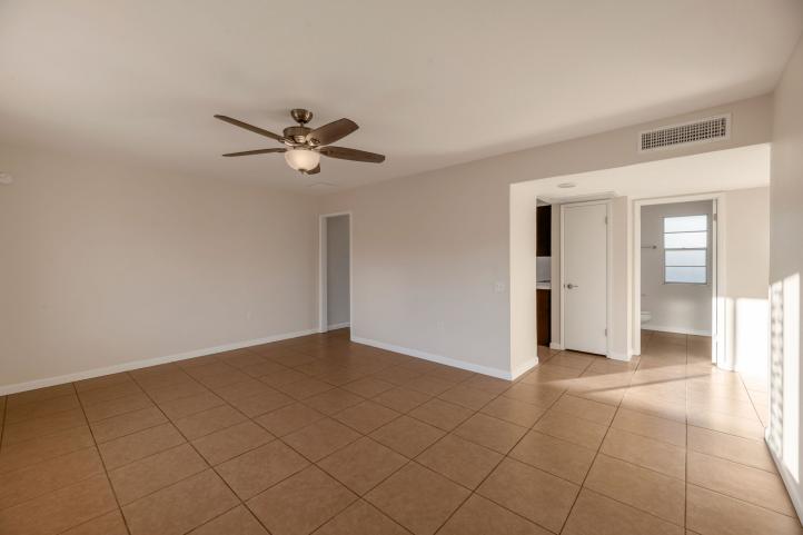 9822 W Silverbell DR Pic (15)_12052025