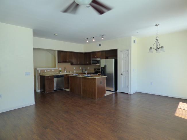 1920 E Bell RD P1170488_06212023