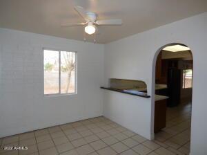 3026 N 39th DR 18_02112022