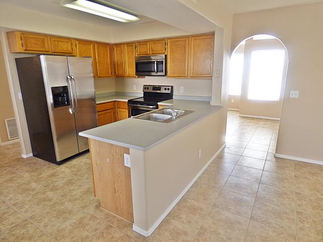 3110 E Cottonwood LN P1010583_08312015
