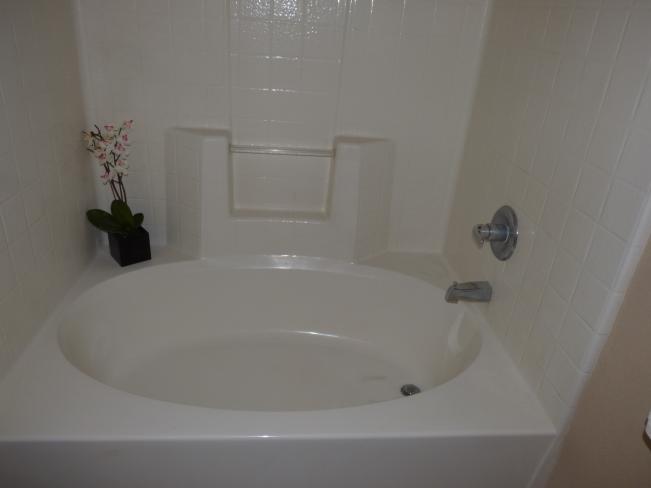 1702 E Bell RD c13_01102020