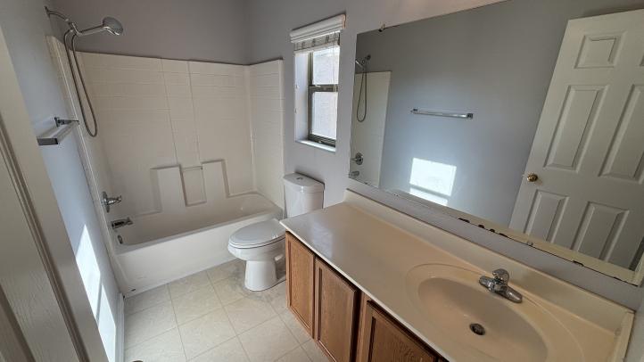 14719 W Poinsettia DR IMG_2062_12112025