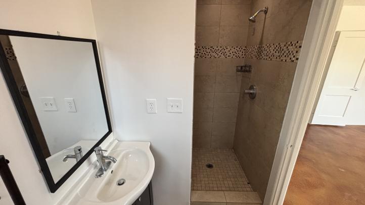 5548 N 12th AVE IMG_4164_09012026