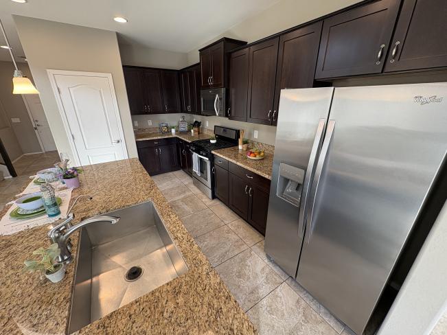28306 N Cactus Flower CIR IMG_1458_02192025