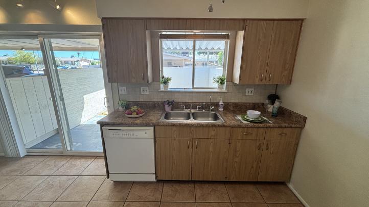 10537 W Coggins DR IMG_4272_10022026
