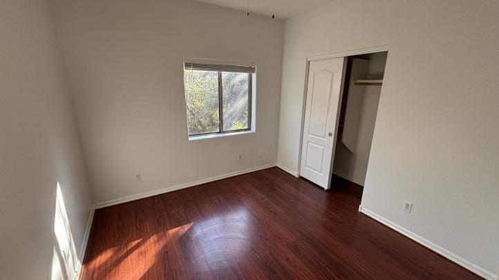 1833 E Hartford AVE IMG_2647_02202026