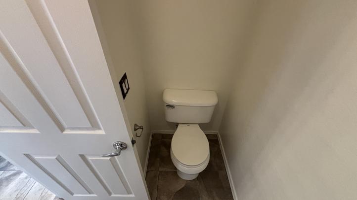 3250 W Greenway RD IMG_2700_02242026