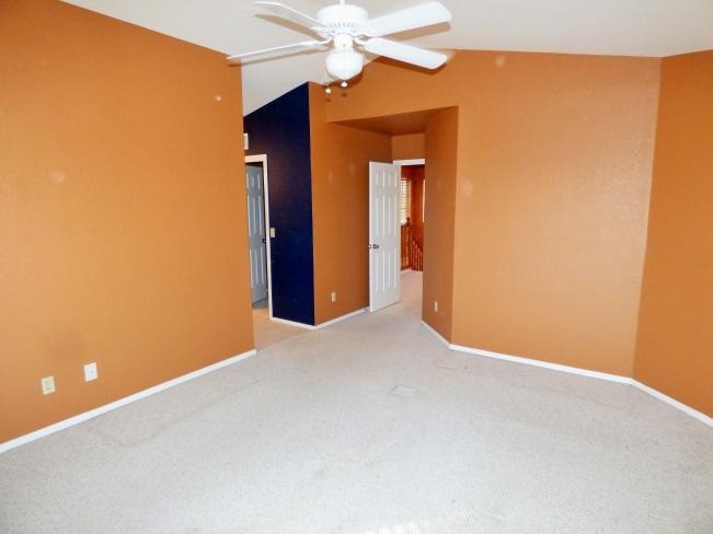 3728 N Rosewood AVE P1000443_04172015 3728 N Rosewood AVE P1000443_04172015