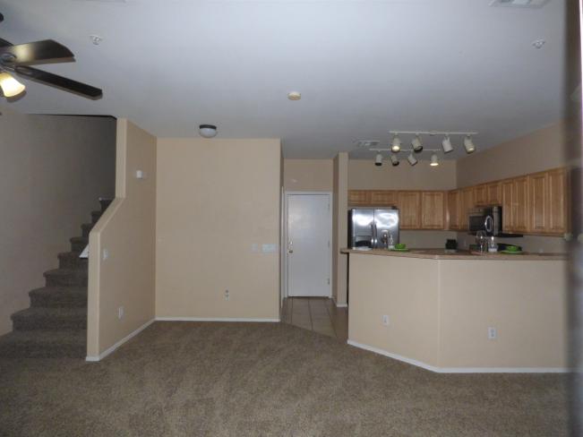 1702 E Bell RD b_01102020