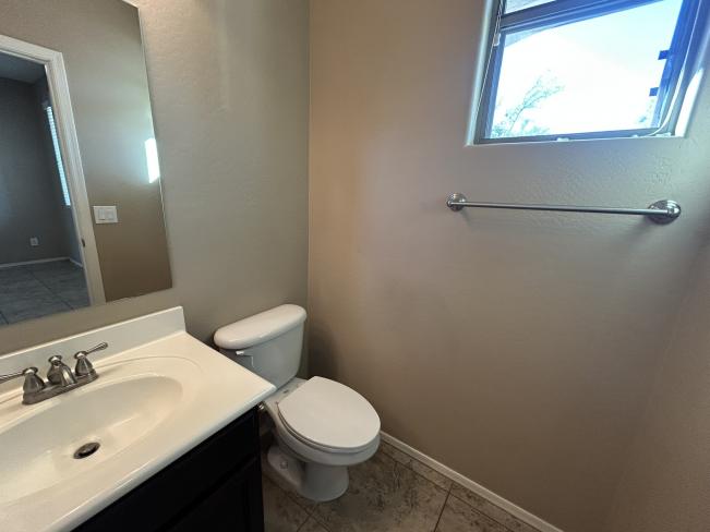 8623 S 40th DR IMG_5396_10162025 8623 S 40th DR IMG_5396_10162025