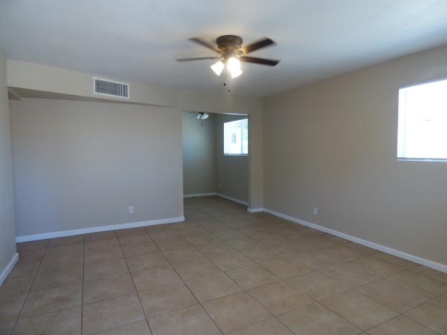 3617 E Earll Dr P1170124_04262023